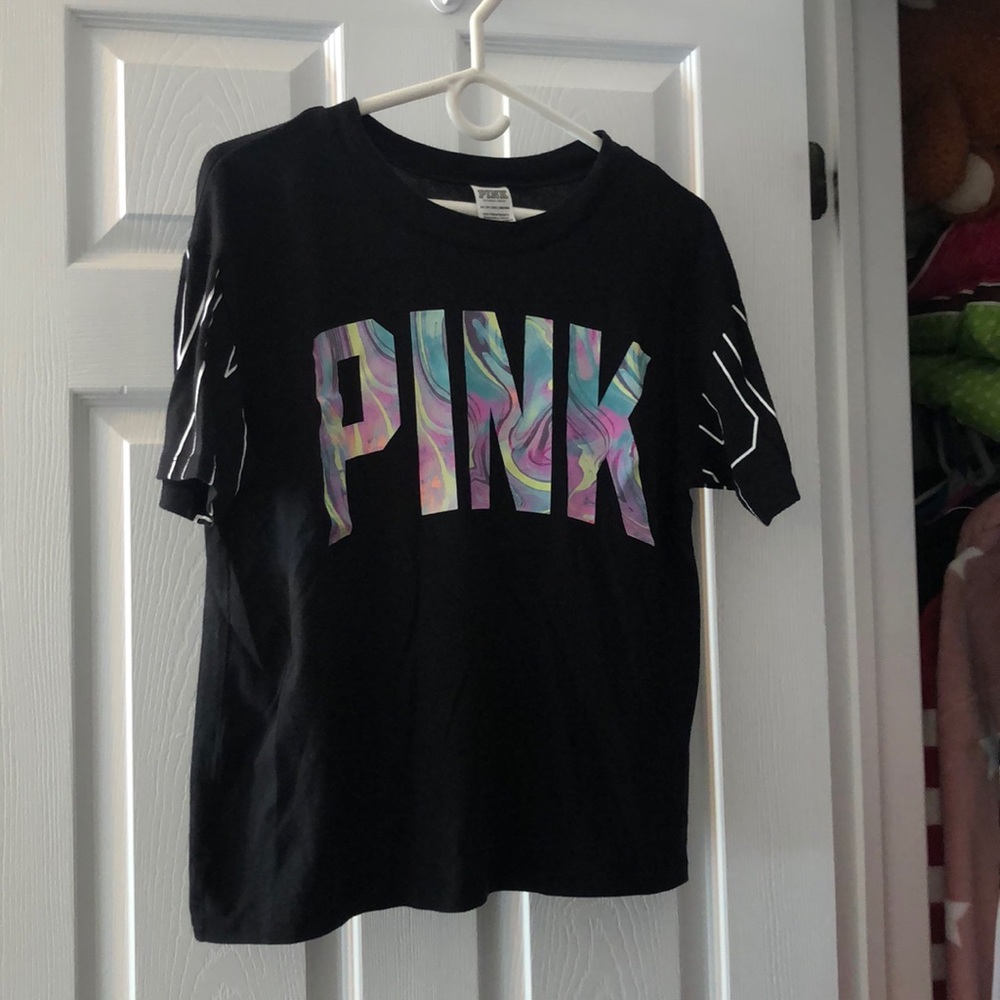 Super cute PINK t-shirt
